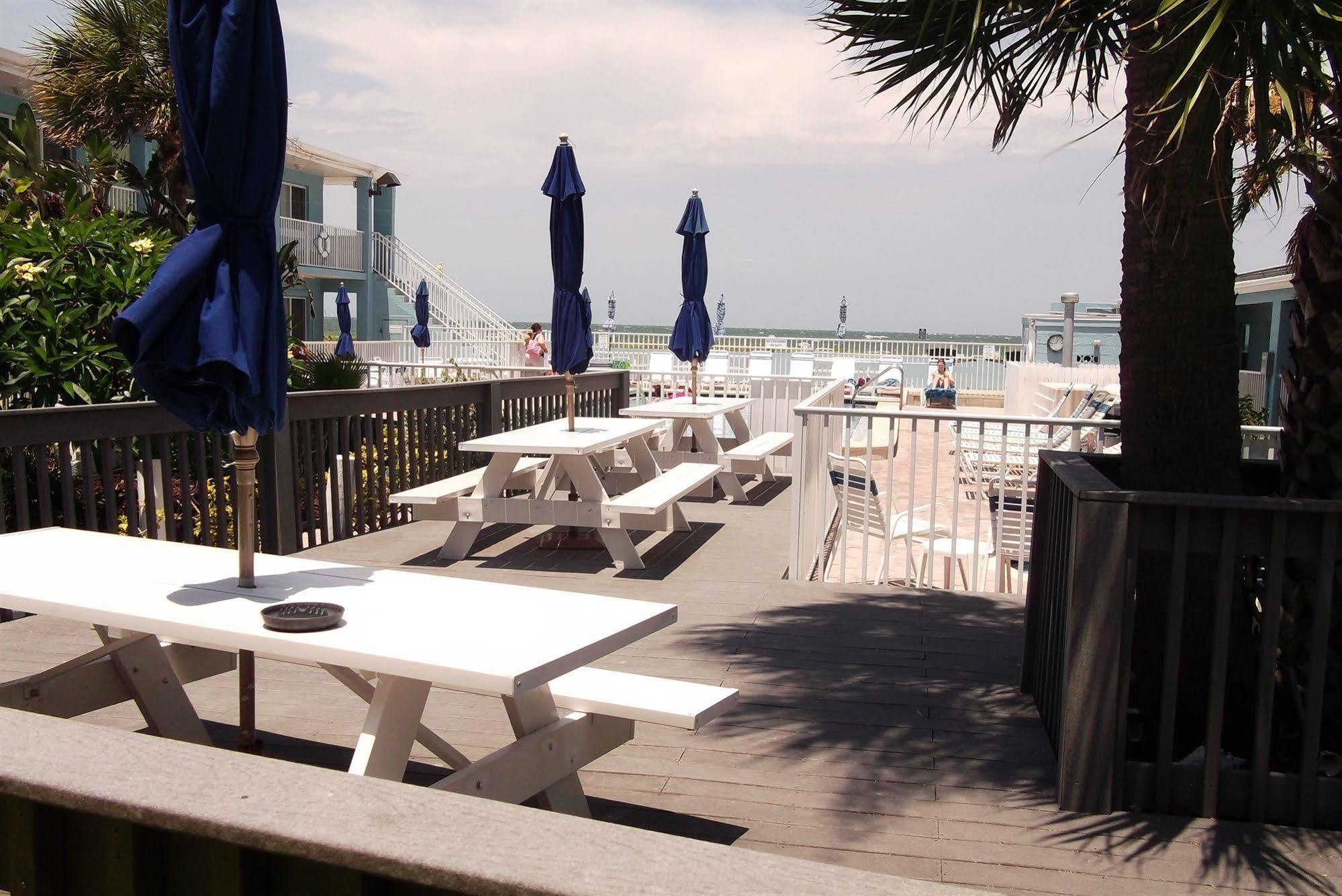 Nautical Watch Aparthotel Belleair Beach Exterior foto