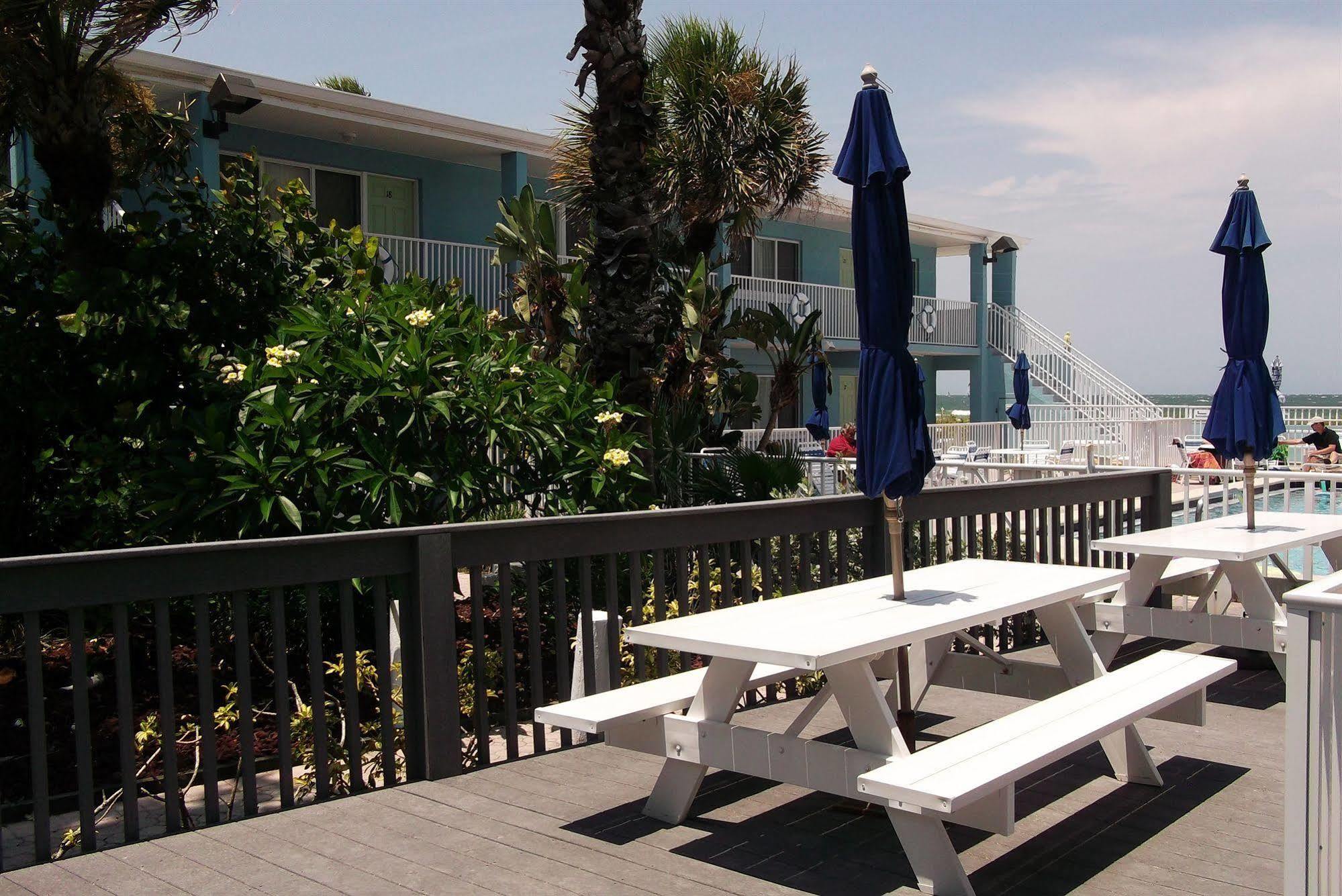 Nautical Watch Aparthotel Belleair Beach Exterior foto